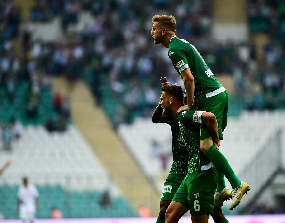 Bursaspor\'da zorlu fikstür