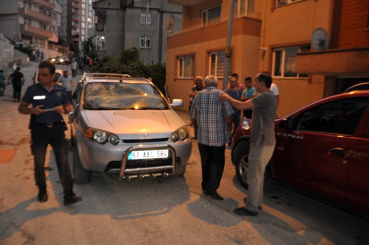 Demir ve küreklerin kullanıldığı kavga sonrası 6 kişi tutuklandı