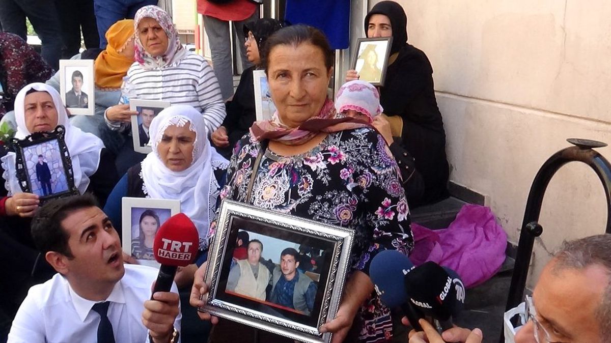 HDP önünde eylem yapan aile sayısı 40\'a yükseldi