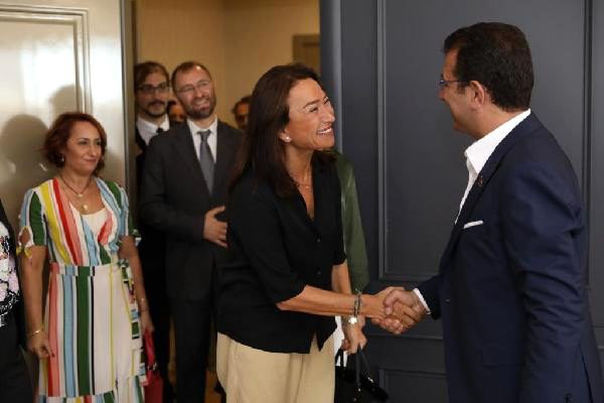İbb başkanı imamoğlu, sanatçı ve gazileri kabul etti