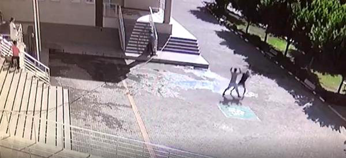 İşitme engelli ve otizmli genç okulda darp edildi iddiası