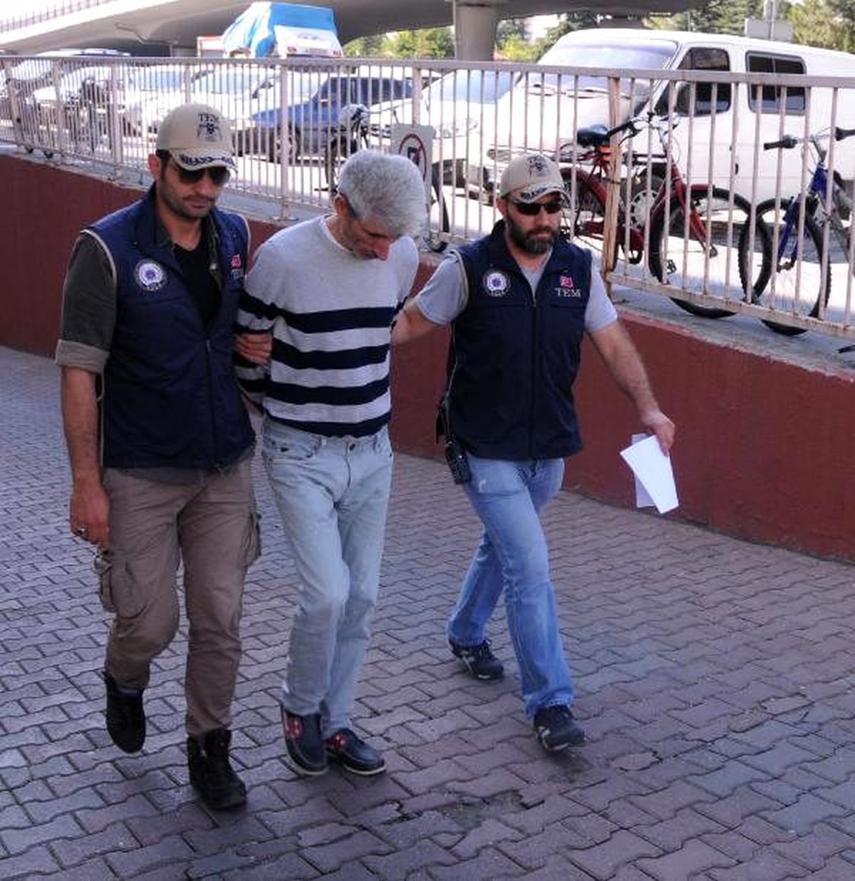 Kayseri\'de terör örgütü propagandasına gözaltı