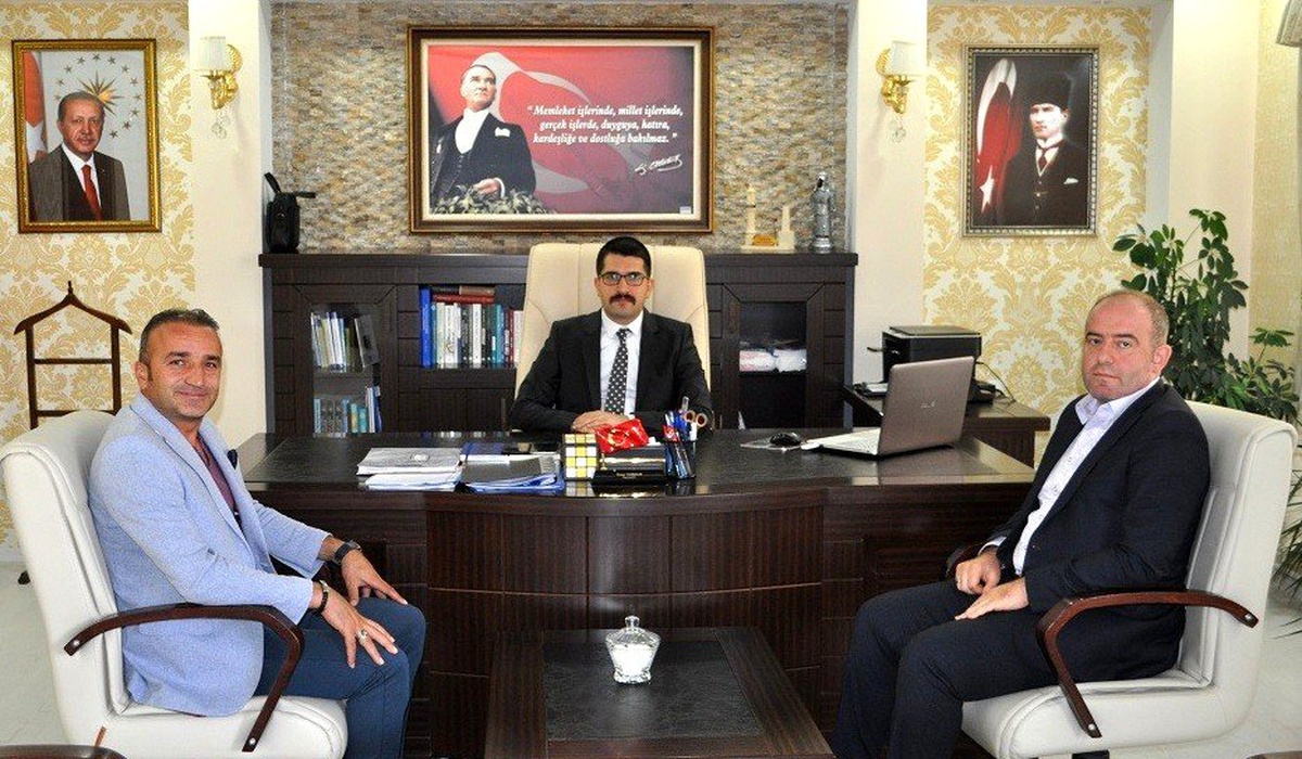 Kızılay Erzurum Bölge Kan Uzmanı İrfan Küçük\'ten, Kaymakam Coşkun\'a ziyaret