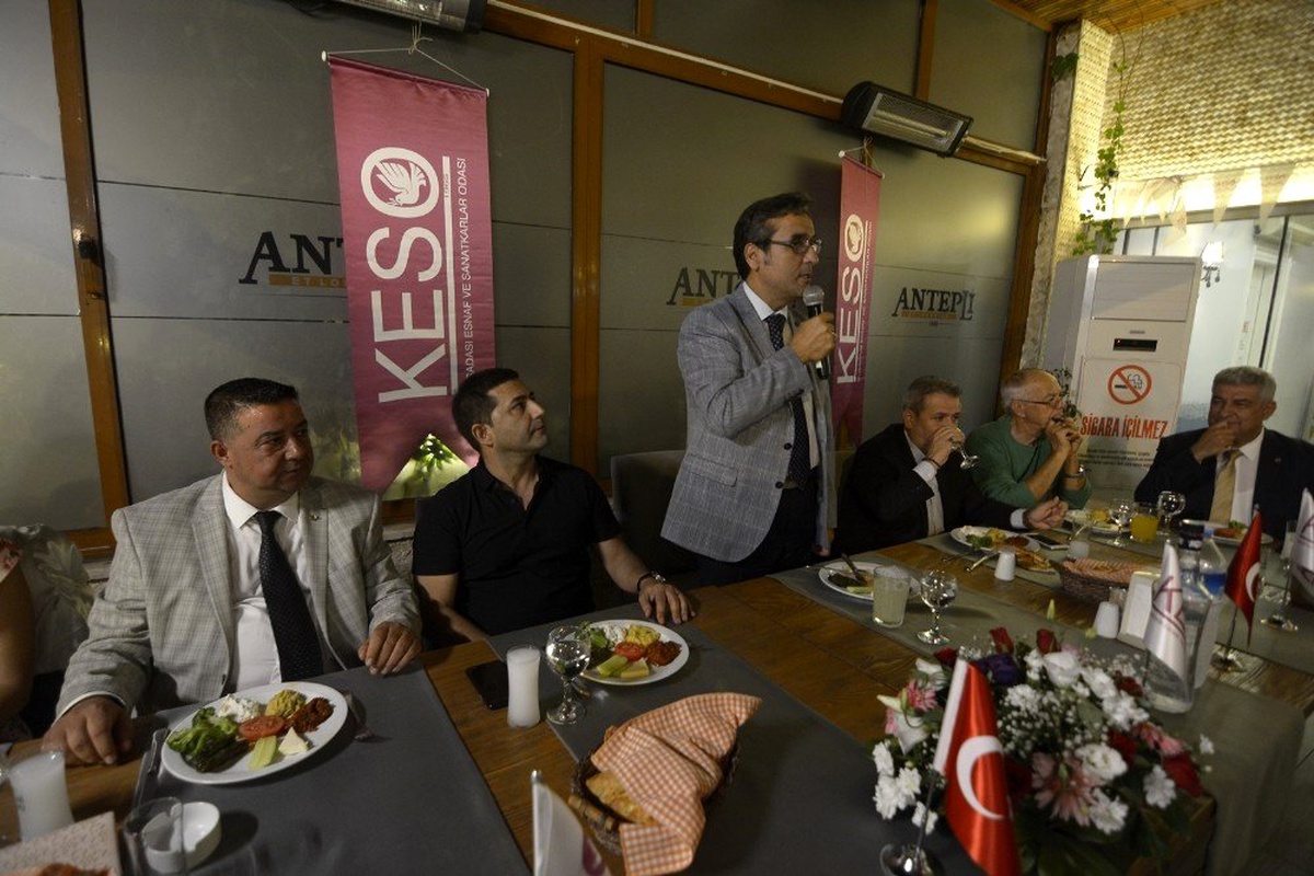 Kuşadası\'nda eski esnaflar bir araya geldi