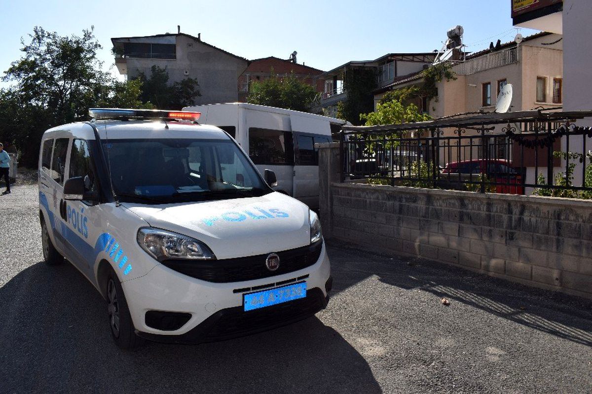 Malatya\'da iki grup arasında bıçaklı kavga: 3 yaralı