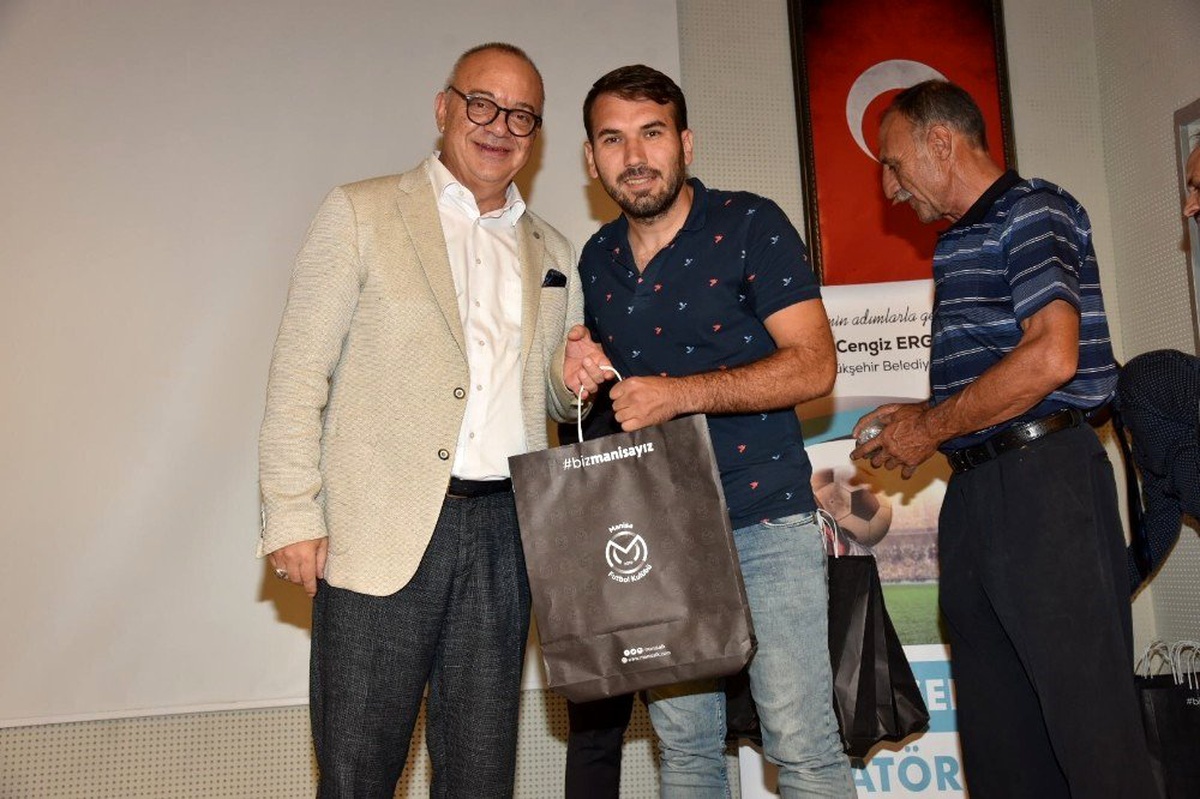 Manisa\'daki amatör spor kulüplerine 387 bin liralık destek