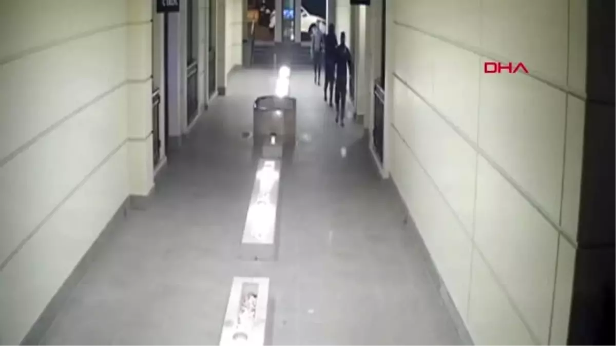 Polisten kaçarken kaza yapan hırsızlık şüphelileri yakalandı