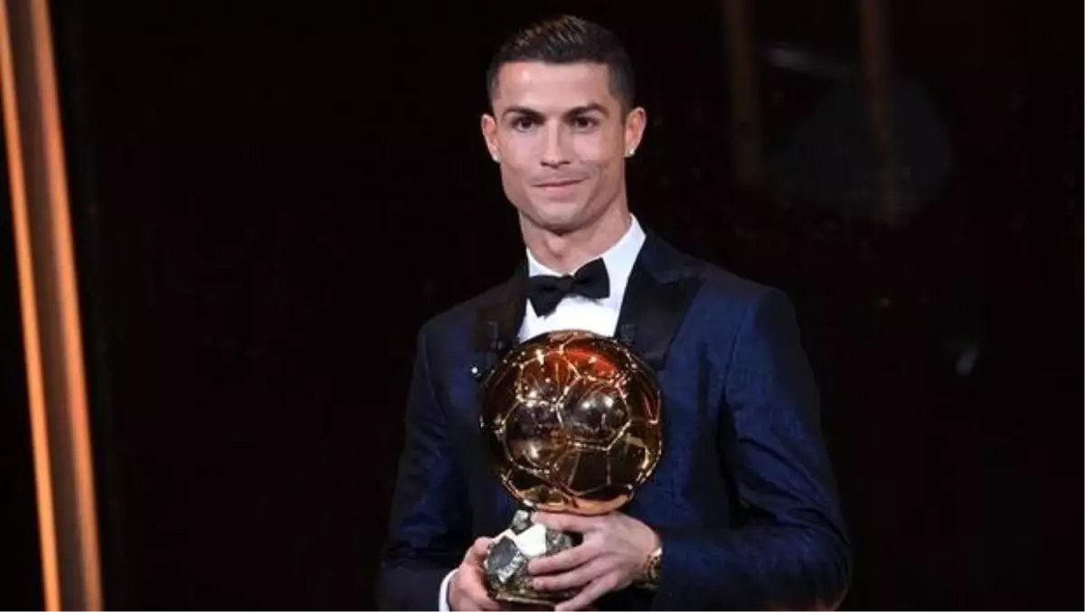 Ronaldo, Messi\'den fazla Altın Top\'u olması gerektiğine inanıyor