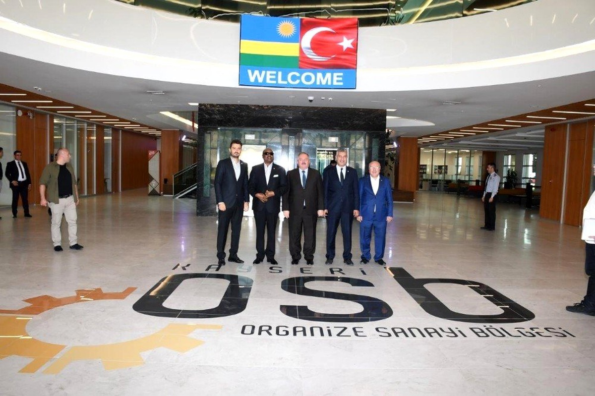 Ruanda Büyükelçisi Kayseri OSB\'yi Ziyaret Etti