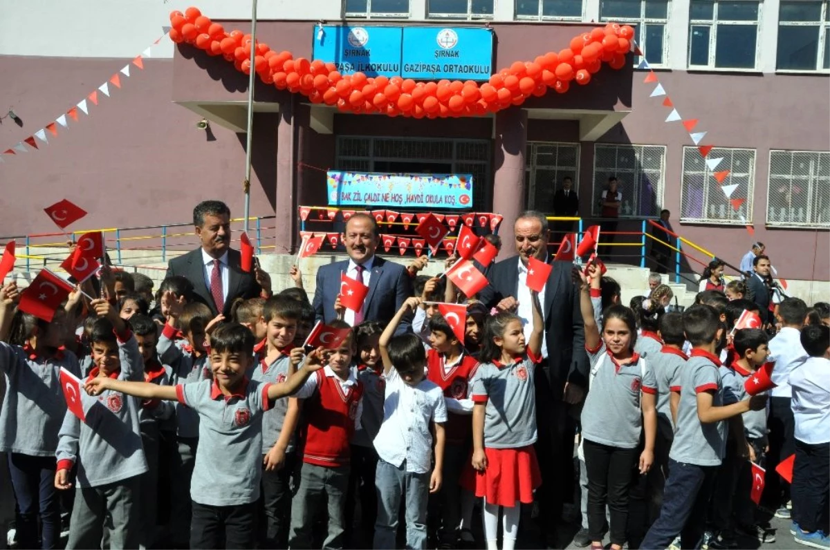 Şırnak\'da terör örgütünün zarar verdiği 70 okul onarıldı