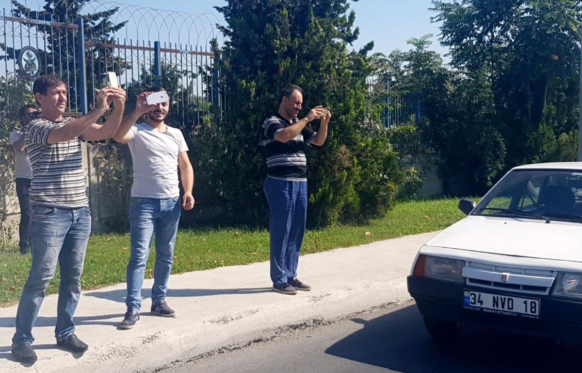 SoloTürk\'ün o anlarını kaydetmek için birbirleriyle yarıştılar