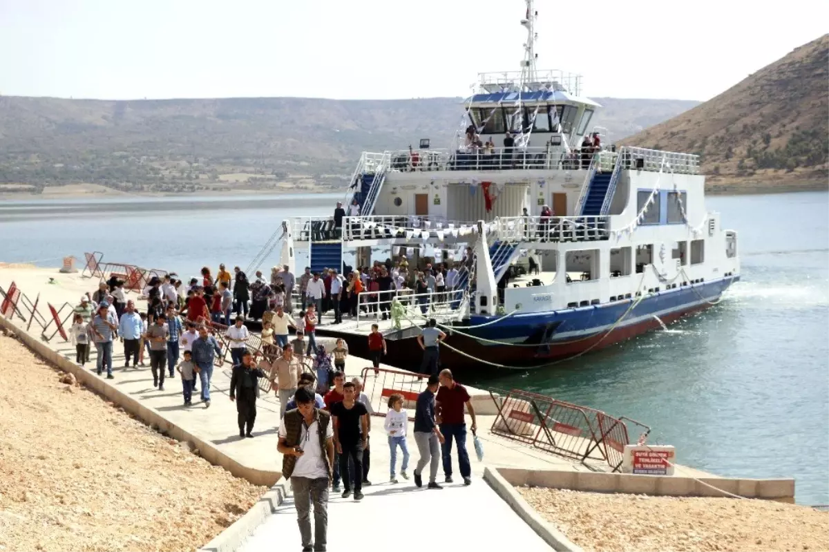 Yolcu ve balıkçı tekneleri denetlendi