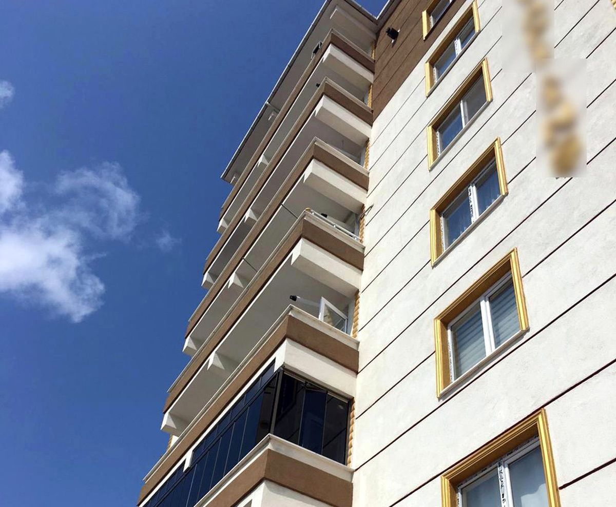 6. kattan düşen bebek hayatını kaybetti