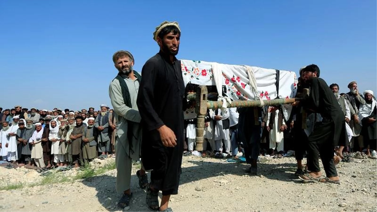 ABD\'den Afganistan\'da drone saldırısı: Çam fıstığı toplayan 30 tarım işçisi öldü