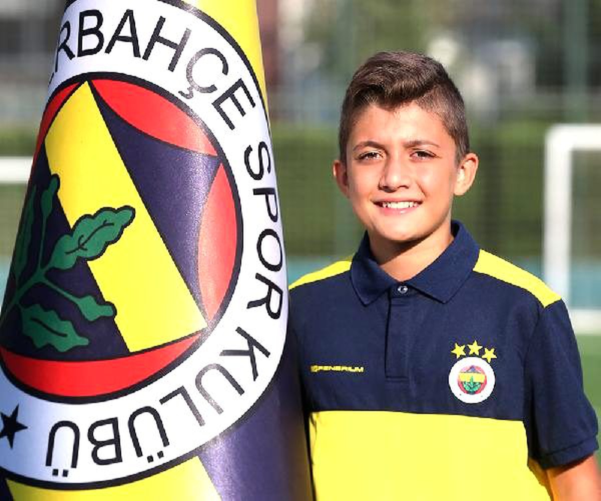 Akhisarspor\'un gençlerini fenerbahçe kaptı