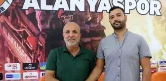 Alanyaspor'un ilk çorap reklamı Cleopatra Ink oldu