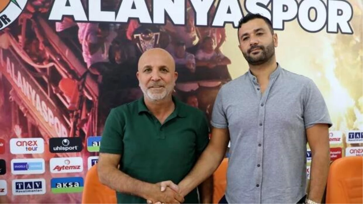 Alanyaspor\'un ilk çorap reklamı Cleopatra Ink oldu