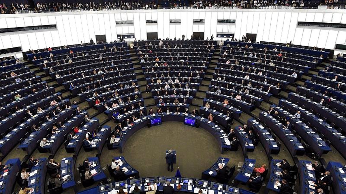AB Komisyonunda Türkiye tartışması: Kayyum atamaları yerel demokrasiye zarar verdi