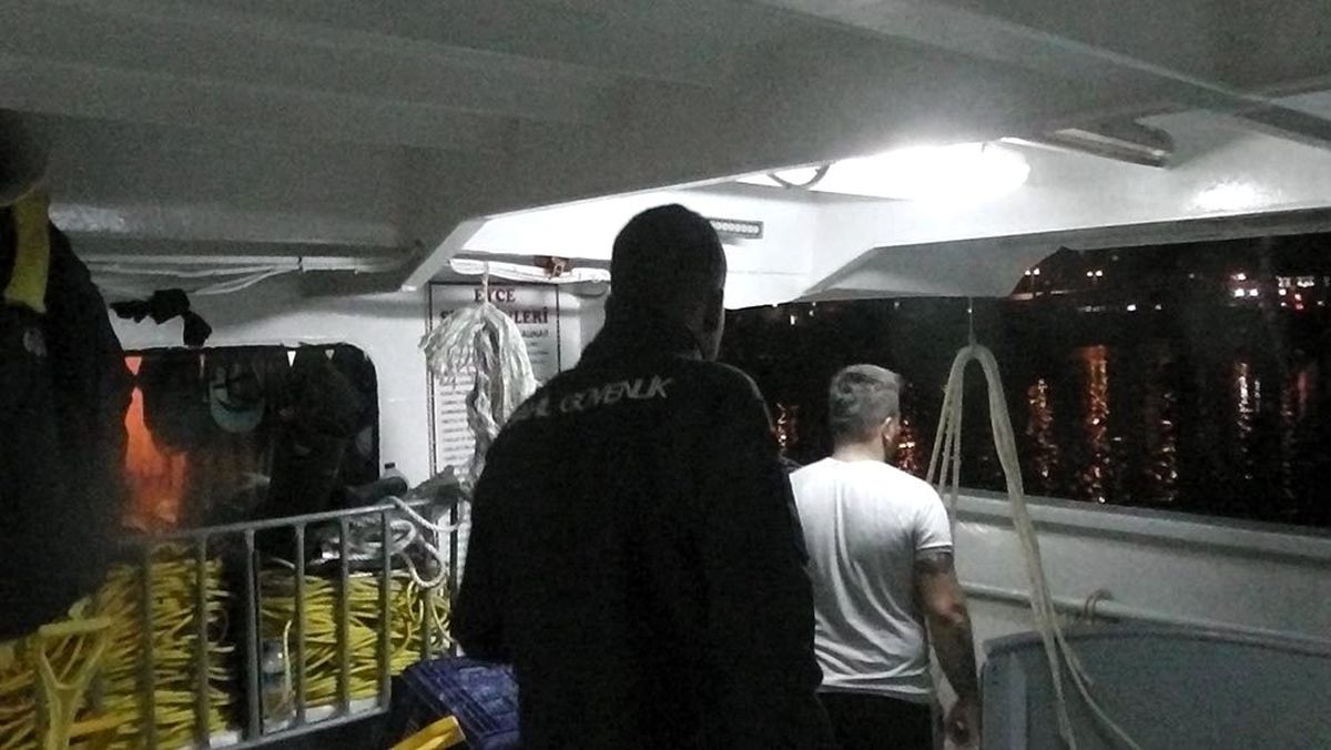 Balıkçı teknesinde 4 bin 500 litre kaçak akaryakıt ele geçirildi