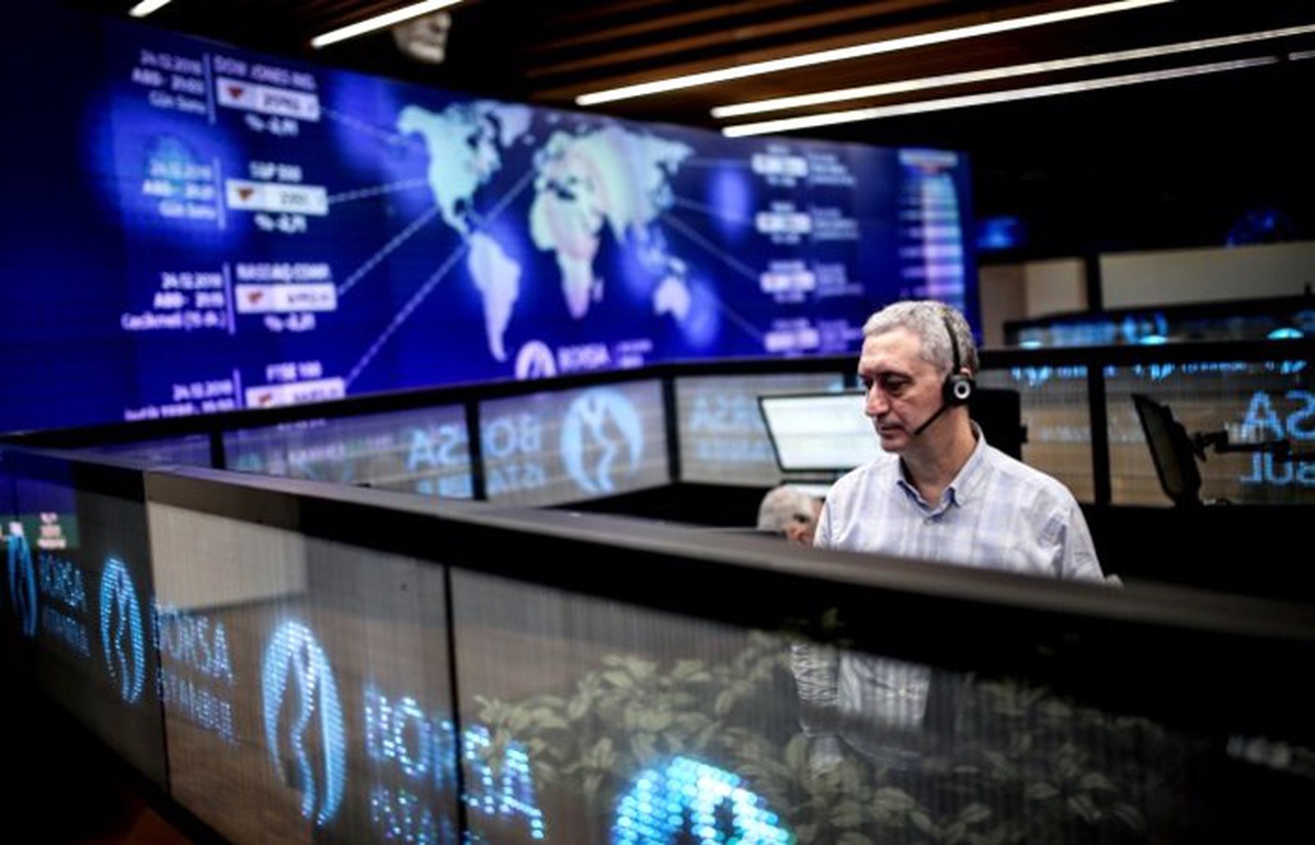 Borsa günün ilk yarısında yüzde 1,42 düştü 