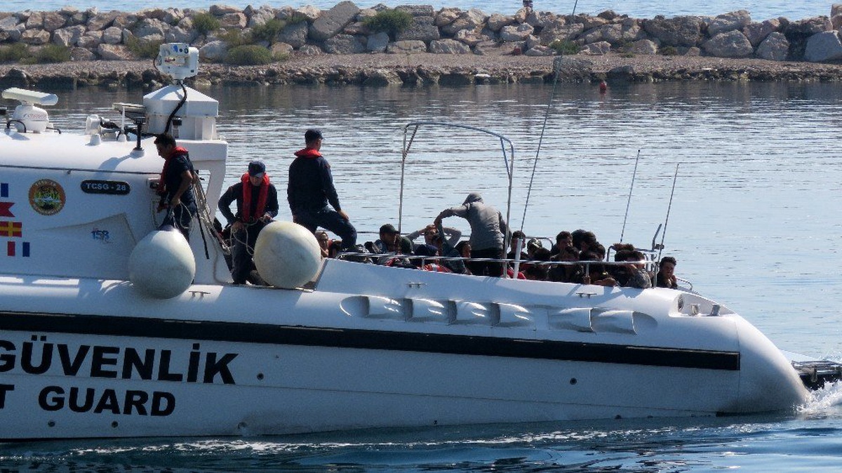 Çanakkale\'de 102 düzensiz göçmen yakalandı