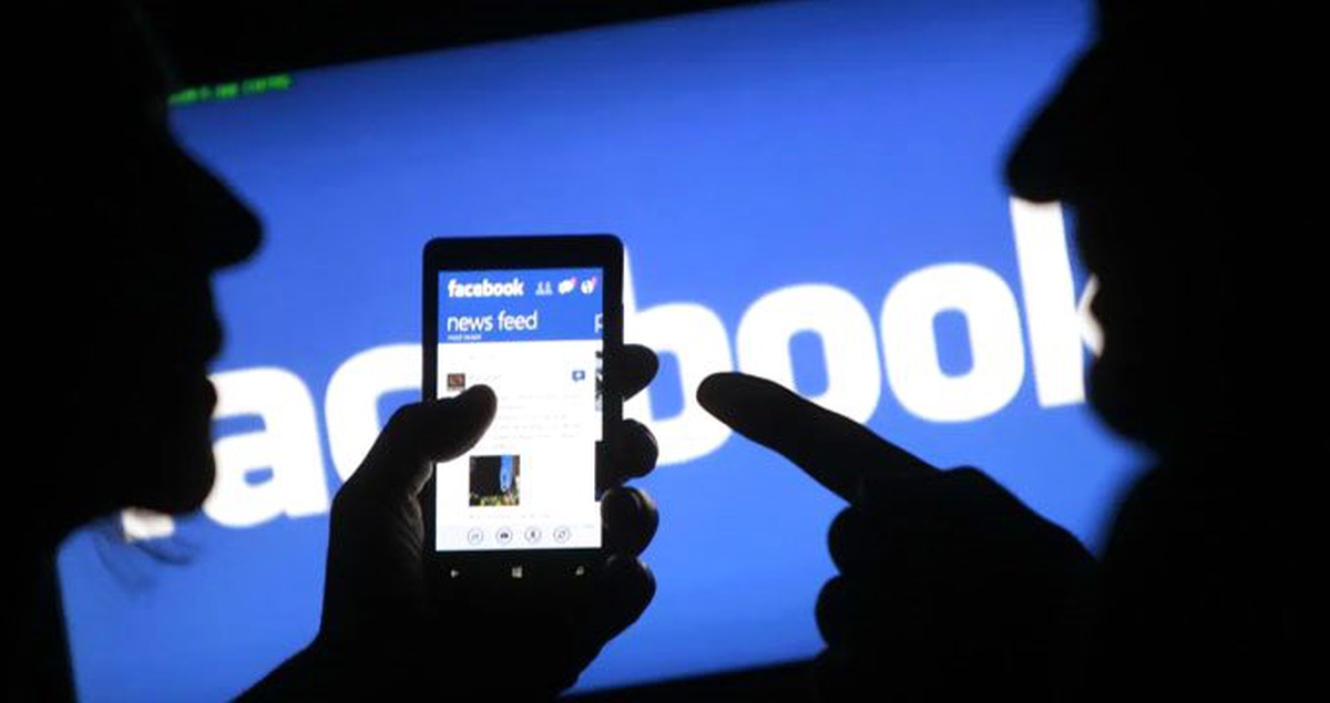 Facebook\'ta DEAŞ ve El Kaide bağlantılı sayfaların otomatik olarak oluşturulduğu ortaya çıktı