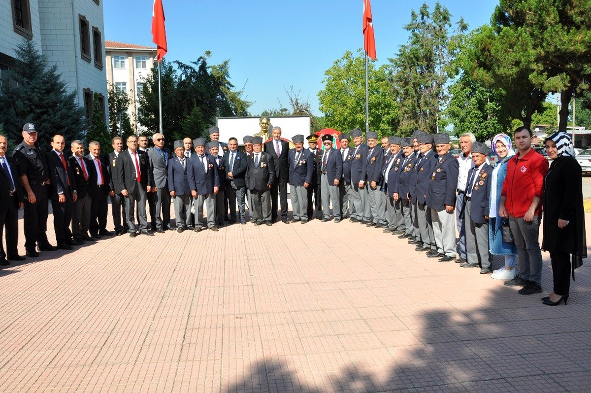 "Gazilere gösterilecek saygı, kişinin kendine ve vatanına olan saygısıdır"
