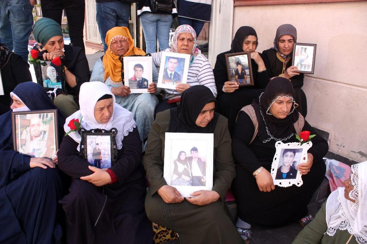 HDP önünde eylem yapan aile sayısı 42\'ye yükseldi