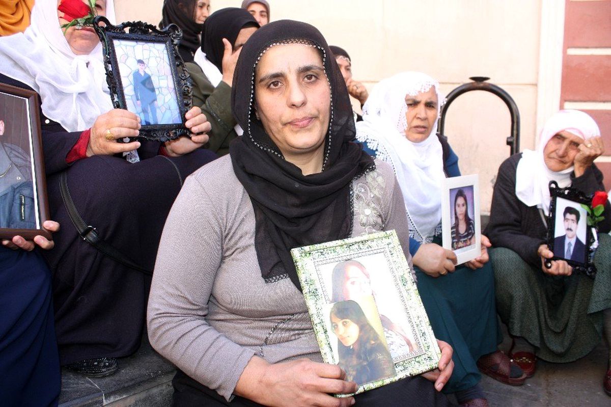 HDP önünde eylem yapan aile sayısı 43\'e yükseldi