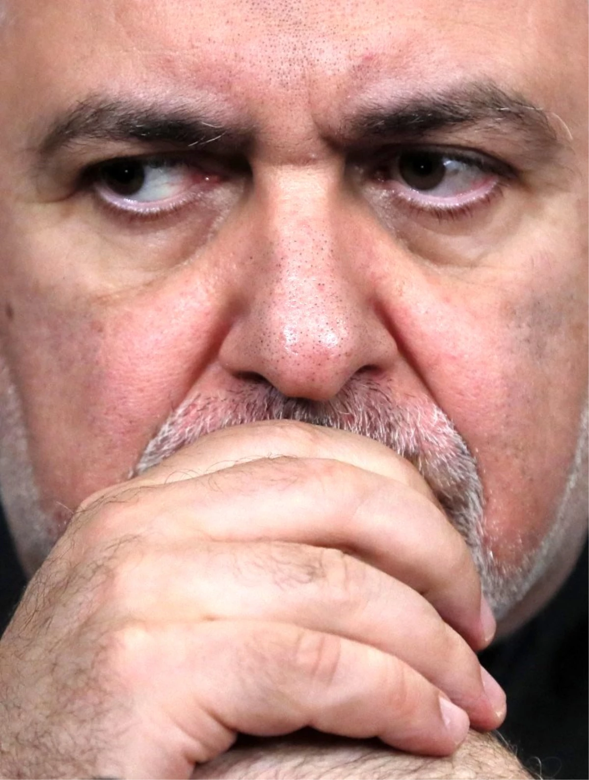 İran Dışişleri Bakanı Zarif: "Trump\'ı savaşa sürüklemeye çalışıyorlar"