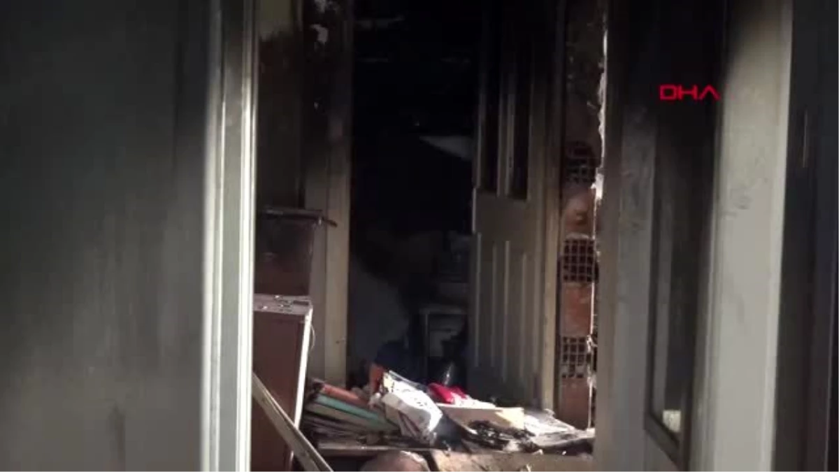 İzmir buzdolabının patladığı ev, harabeye döndü