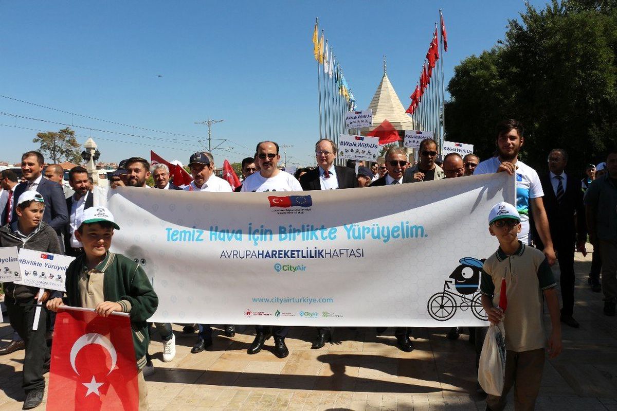Konya\'da \'Temiz Hava\' temalı yürüyüş ve bisiklet etkinliği düzenlendi