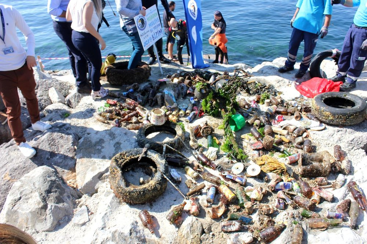 Marmara Denizi\'nden çıkanlar hayrete düşürdü