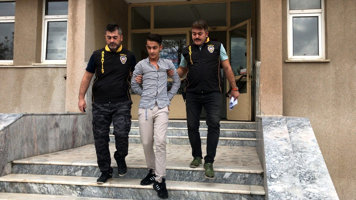 Maskeli soyguncu komşusu çıktı