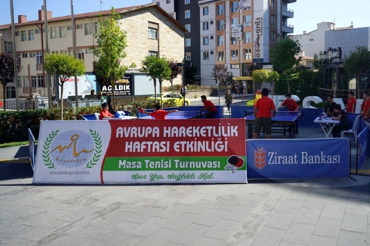 Nevşehir\'de açık alan masa tenisi turnuvası başladı