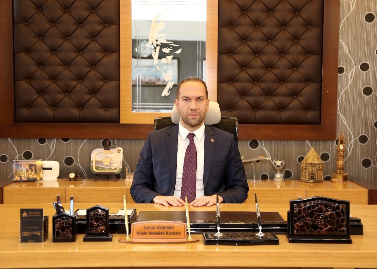 Niğde Belediye Başkanı Emrah Özdemir\'den Gaziler Günü Mesajı