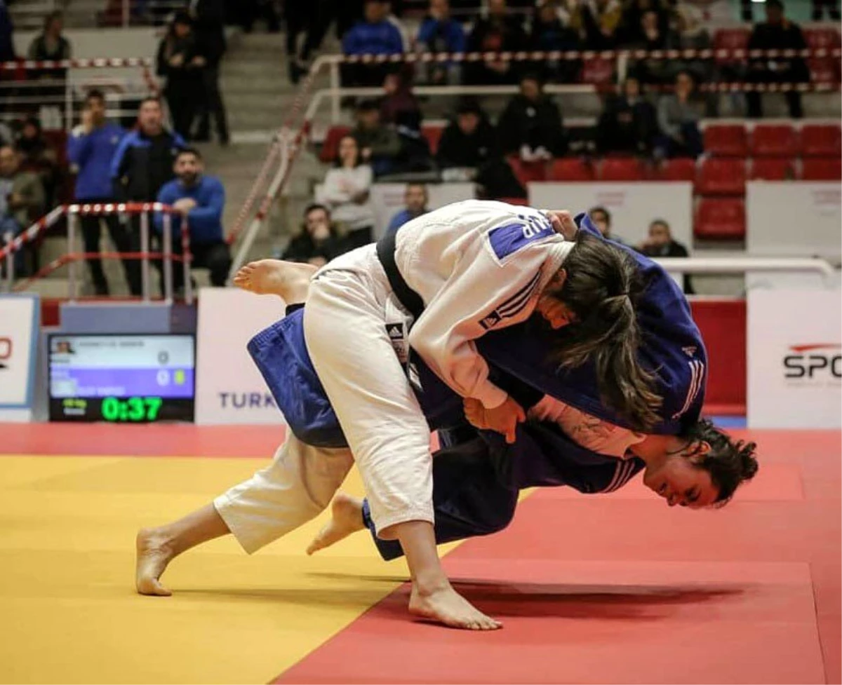 Osmangazili judocu Balkanlar\'da nefes kesecek