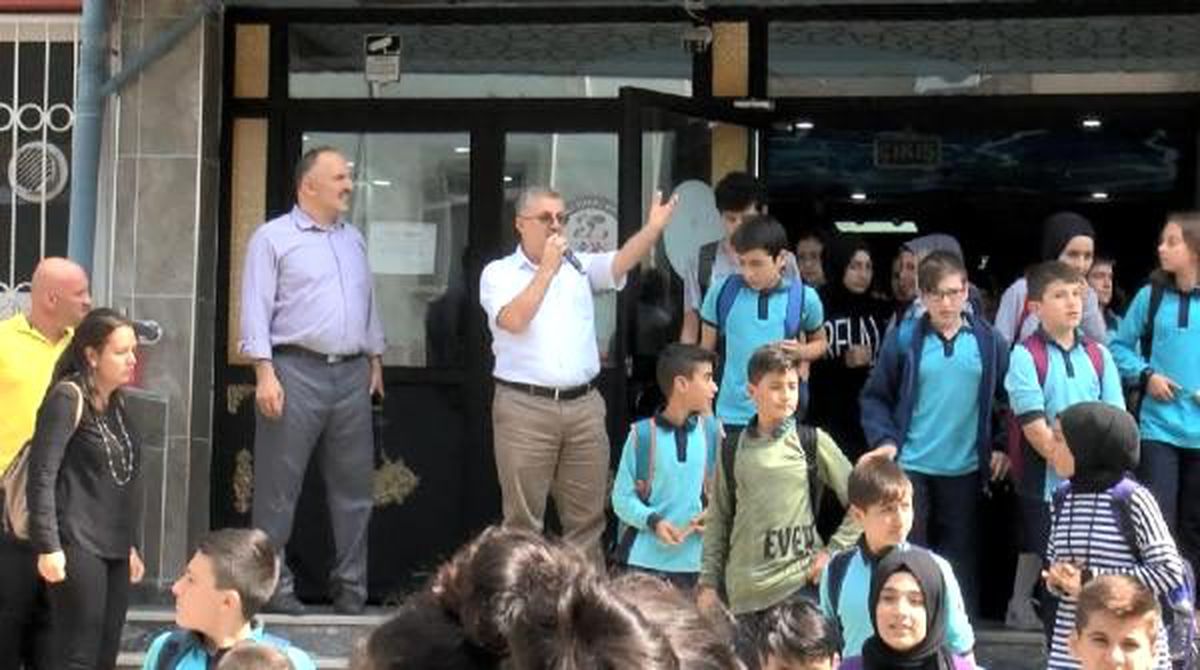 Sultanbeyli\'de pencereden düştüğü öne sürülen öğrenci yaralandı