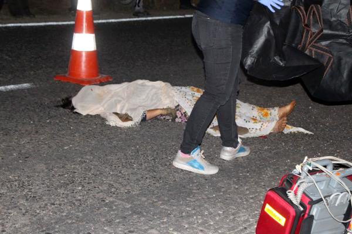 Tır, traktöre arkadan çarptı: 1 ölü, 7 yaralı