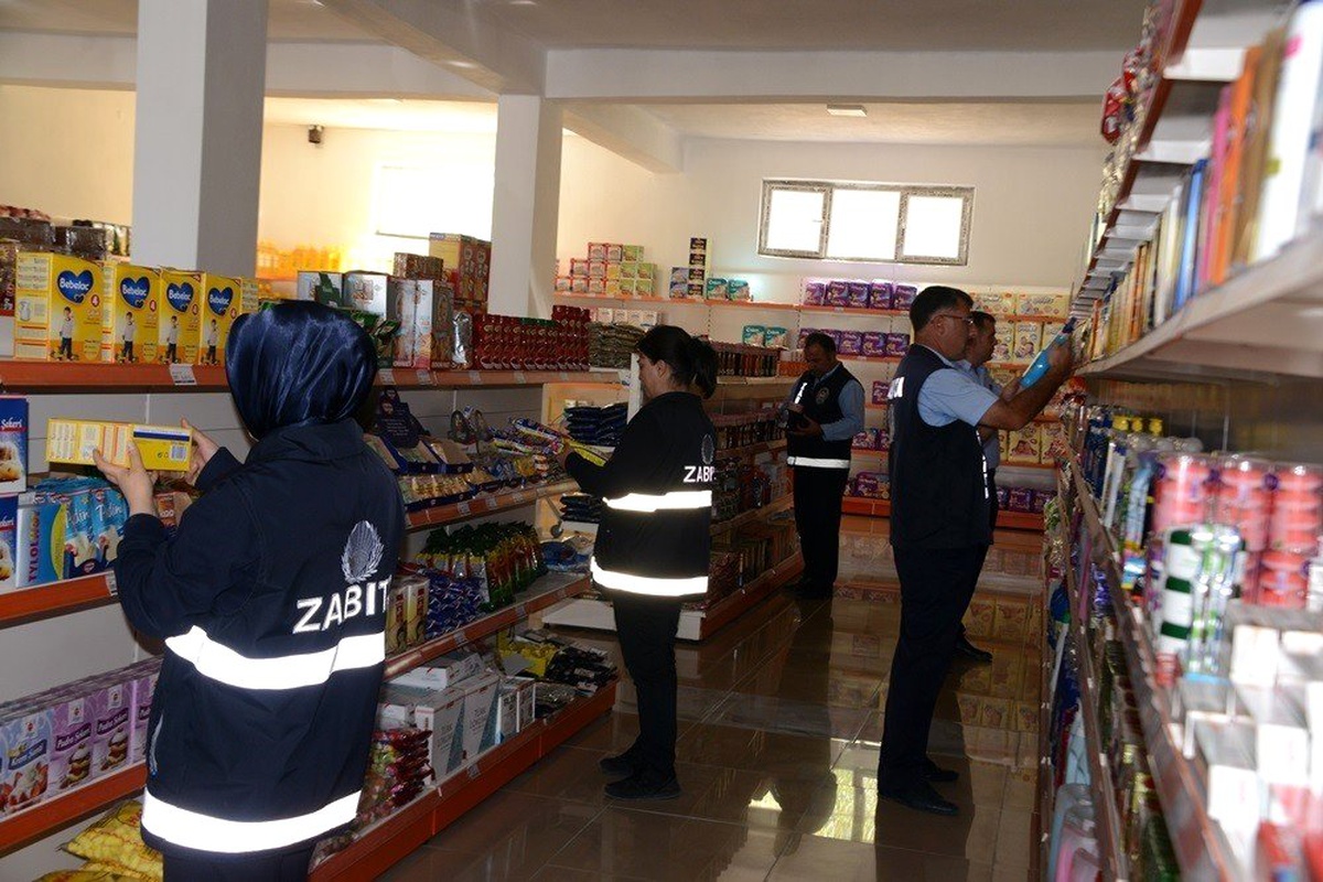 Tuşba Belediyesinden fırın ve market denetimi