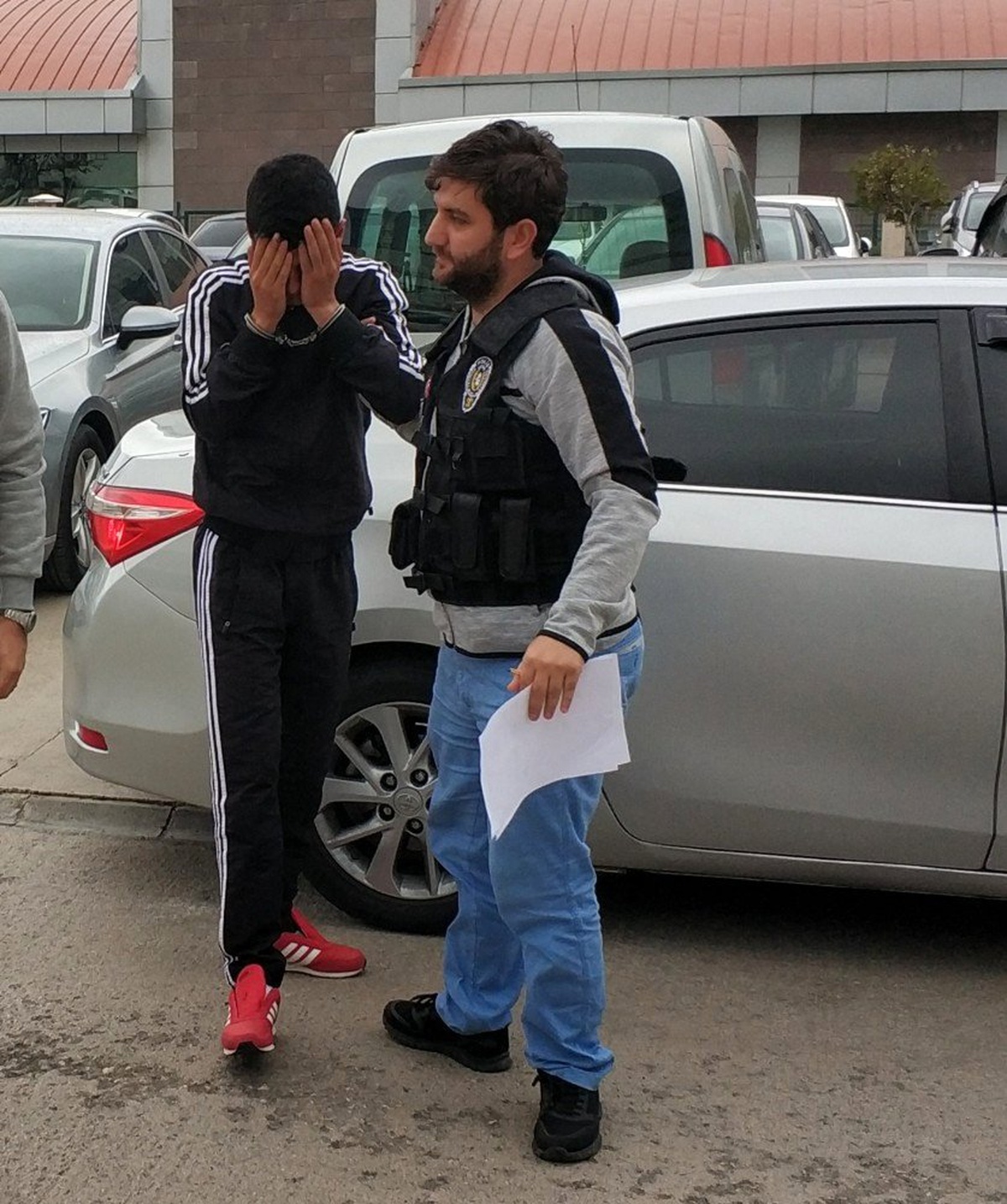 Uyuşturucu ticaretinden gözaltına alınan şahıs serbest bırakıldı
