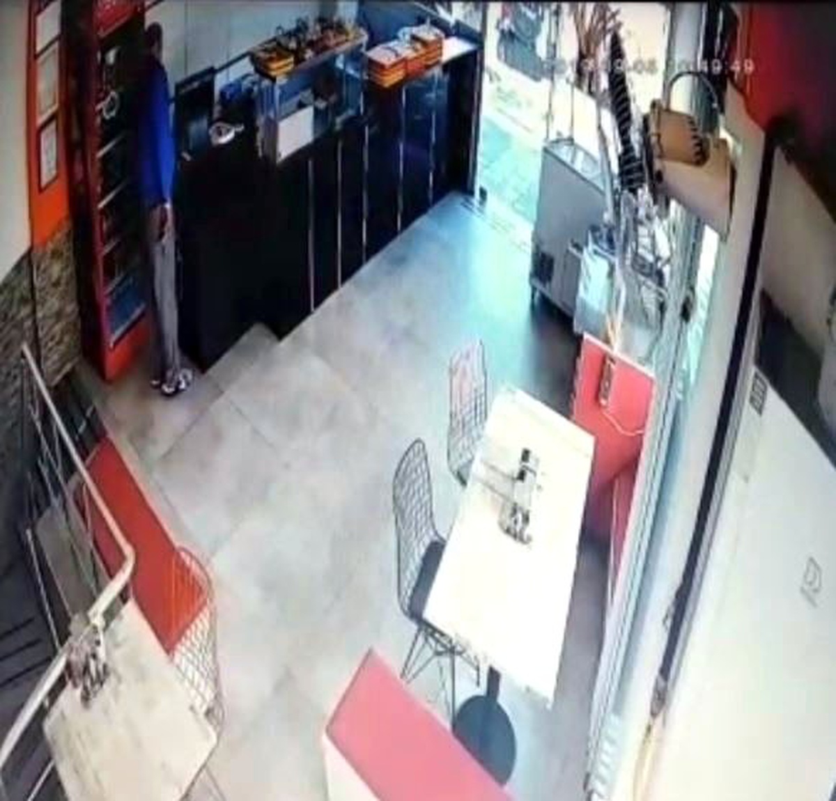 15 saniyede kasayı soyan hırsız kameraya yakalandı