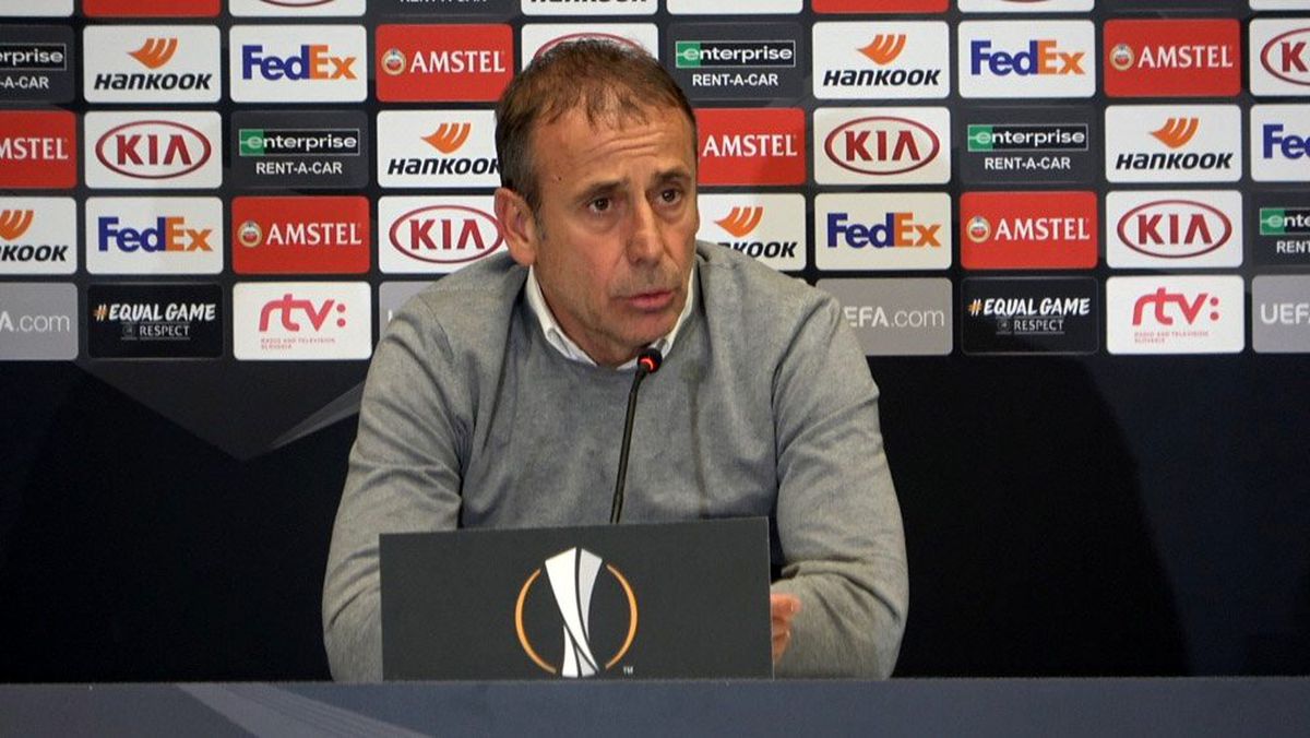 Abdullah Avcı: "Beşiktaş taraftarından özür diliyoruz"