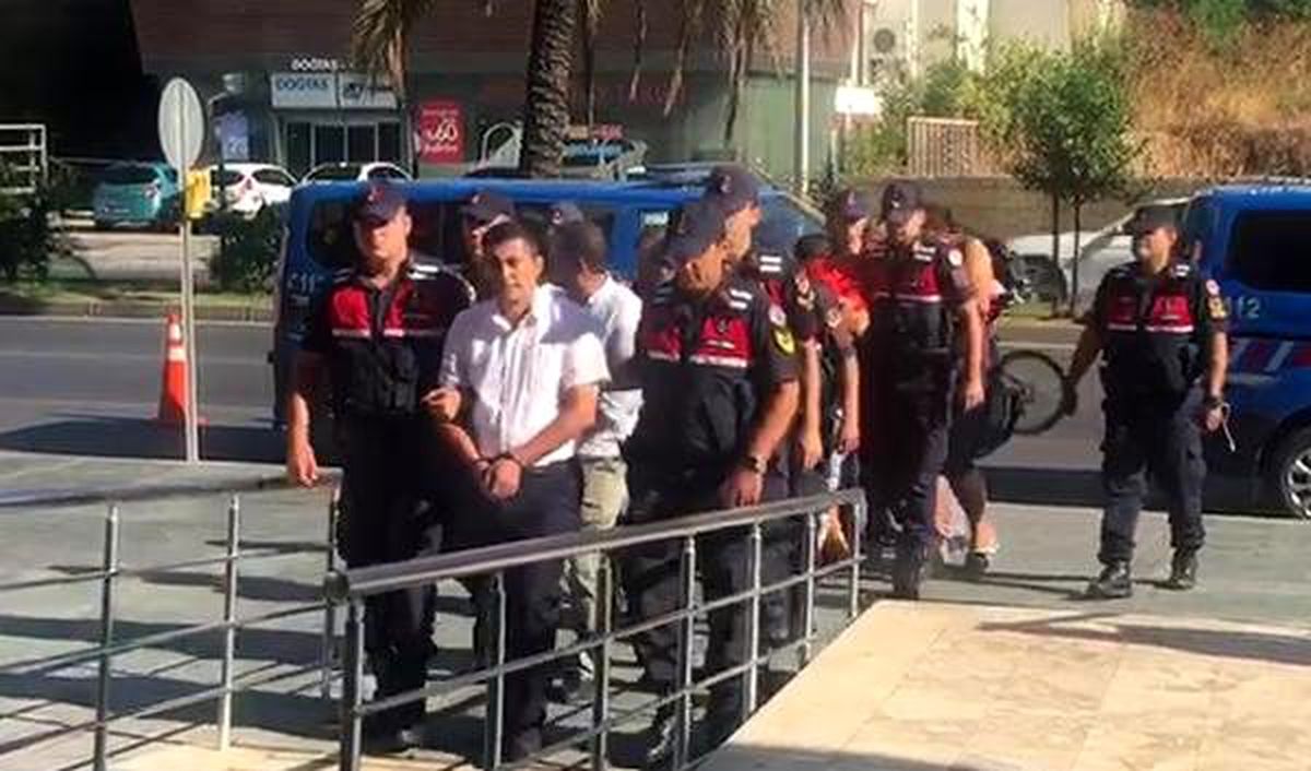 Antalya\'daki kredi kartı dolandırıcılığı operasyonunda 2 tutuklama