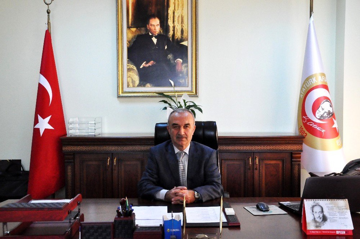Atatürk Araştırma Merkezi Başkanlığına Adnan Sofuoğlu atandı