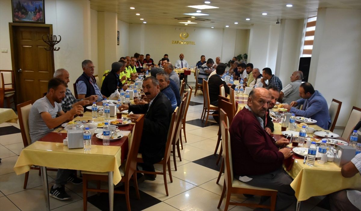 Boyabat\'ta servis aracı sürülere yönelik bilgilendirme