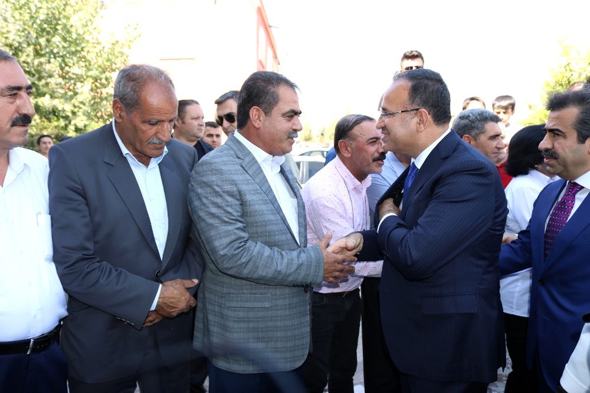Cumhurbaşkanı Erdoğan araya girdi, husumetli aileler barıştı