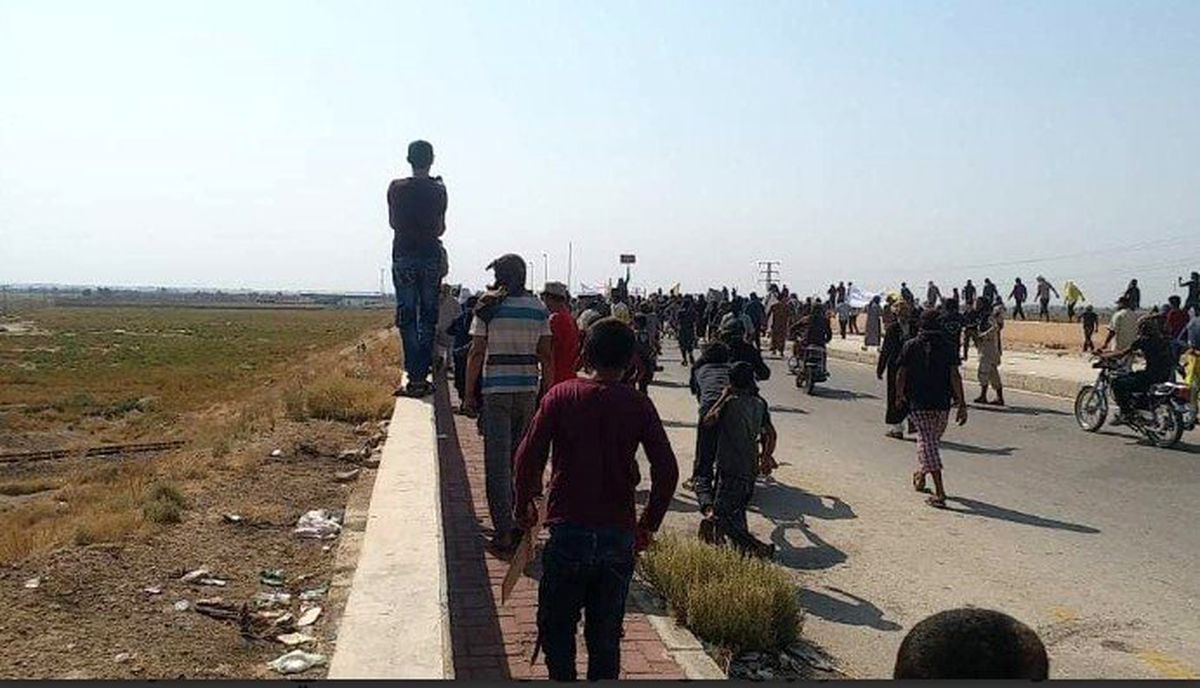 Deyrizor\'da Esad rejimine karşı protesto: 2 ölü