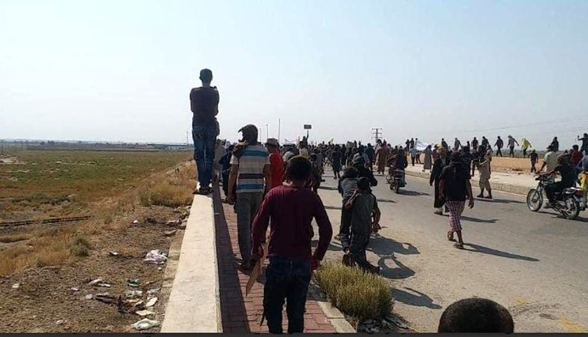 Deyrizor\'da Esad rejimine karşı protesto: 2 ölü
