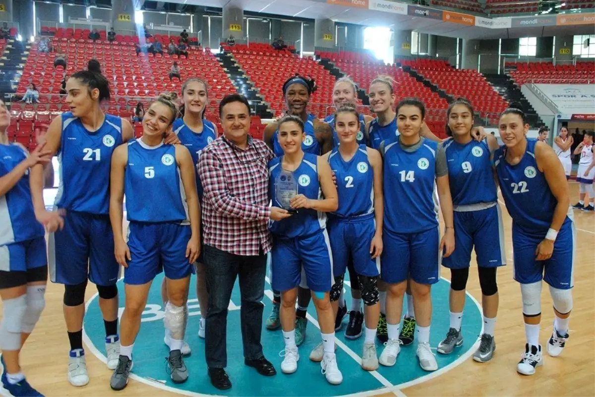 Erciyes Cup şampiyonu İzmit oldu